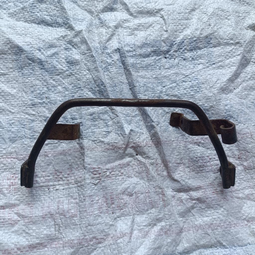 Brecket bracket breket braket adaptor tebeng pangkon dudukan sayap Honda Supra x 100 lama old supra 