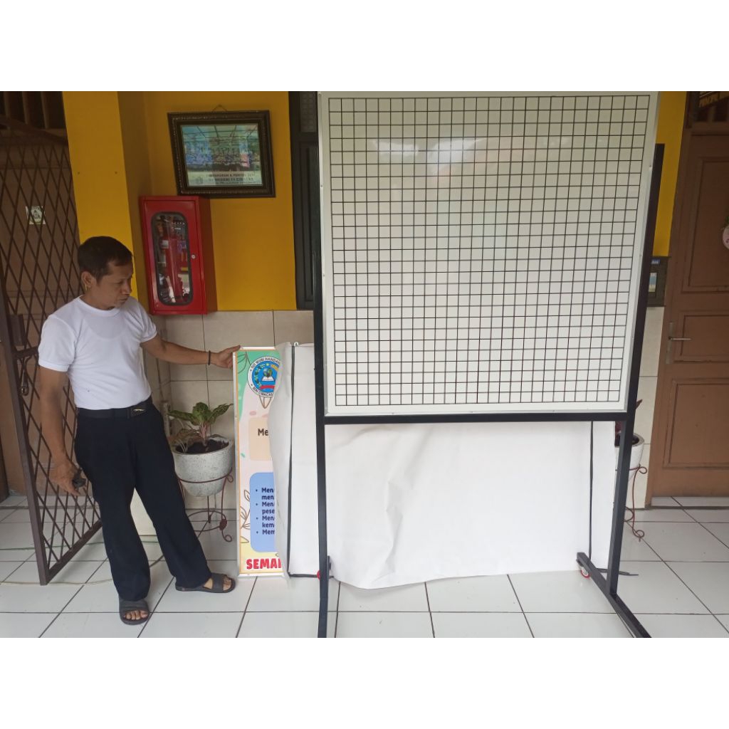 

Papan kotak matematika