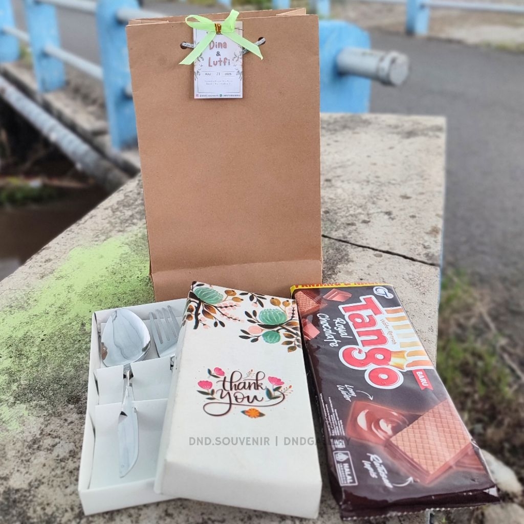 

ASUL ASUL HAJATAN MURAH / SOUVENIR SET 3 IN 1 SNACK OLEH OLEH NIKAHAN OLEH OLEH HAJI / ASUL ASUL MURAH/ ASUL ASUL TERMURAH / SOUVENIR DAN TANGO / HAMPERS NIKAHAN / HAMPERS LAHIRAN