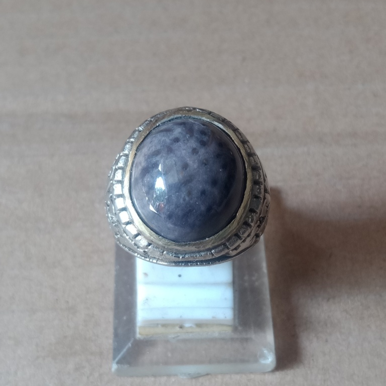 Cincin batu akik motif telur kodok