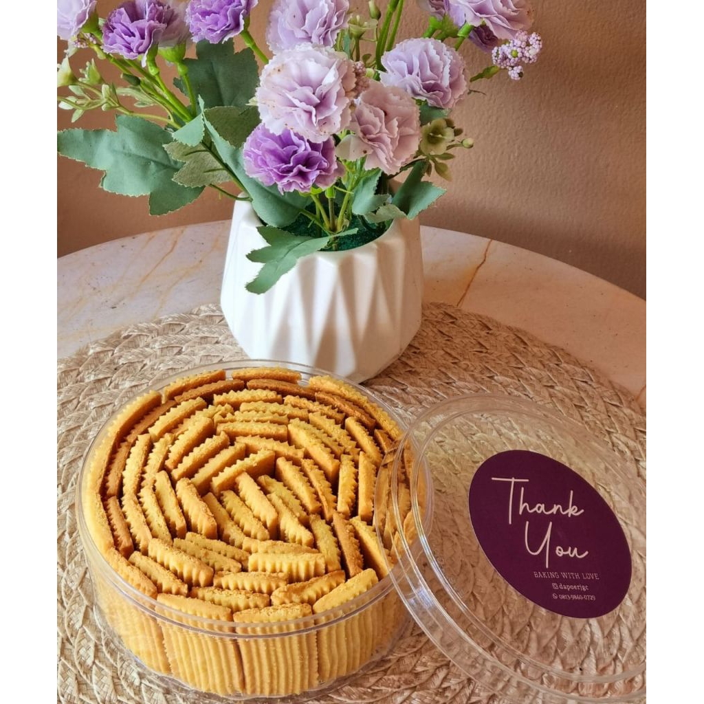

Aneka kue toples 500gram