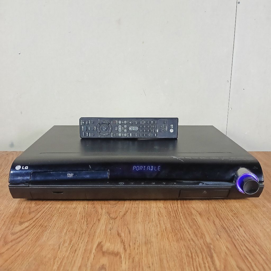 Ampli DVD home theater LG HT904TA bekas normal