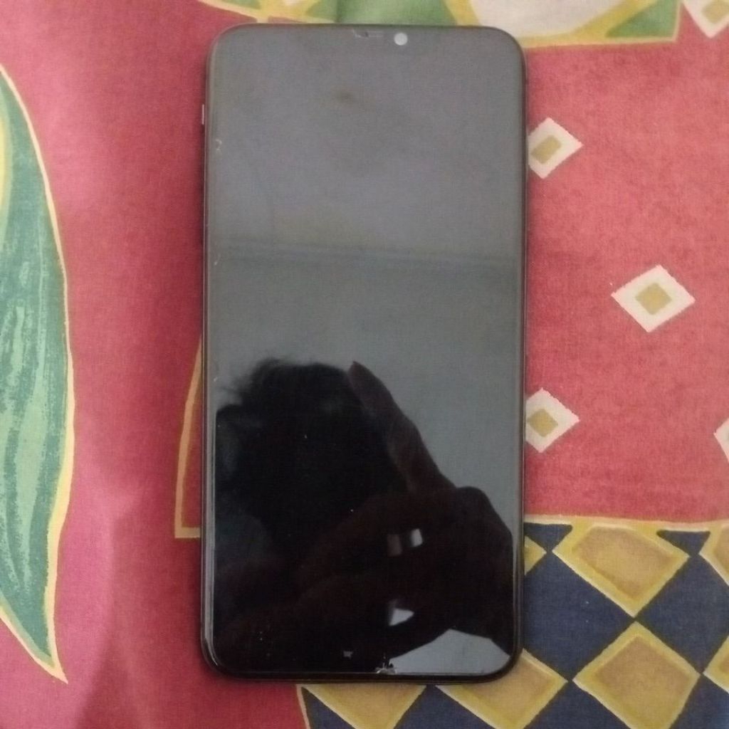 Iphone XS Max Lock Icloud