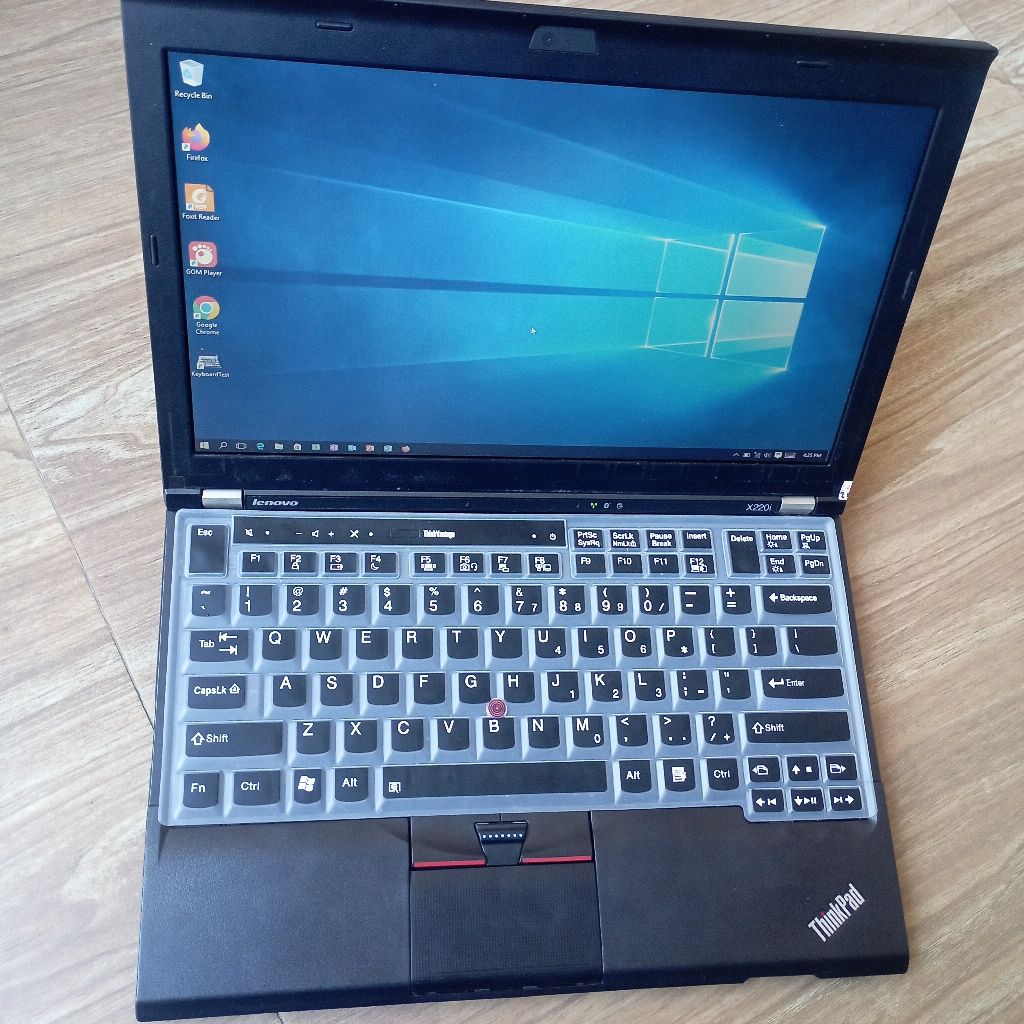 Laptop lenovo tinkpad 12.6 inc x220 i3 murah