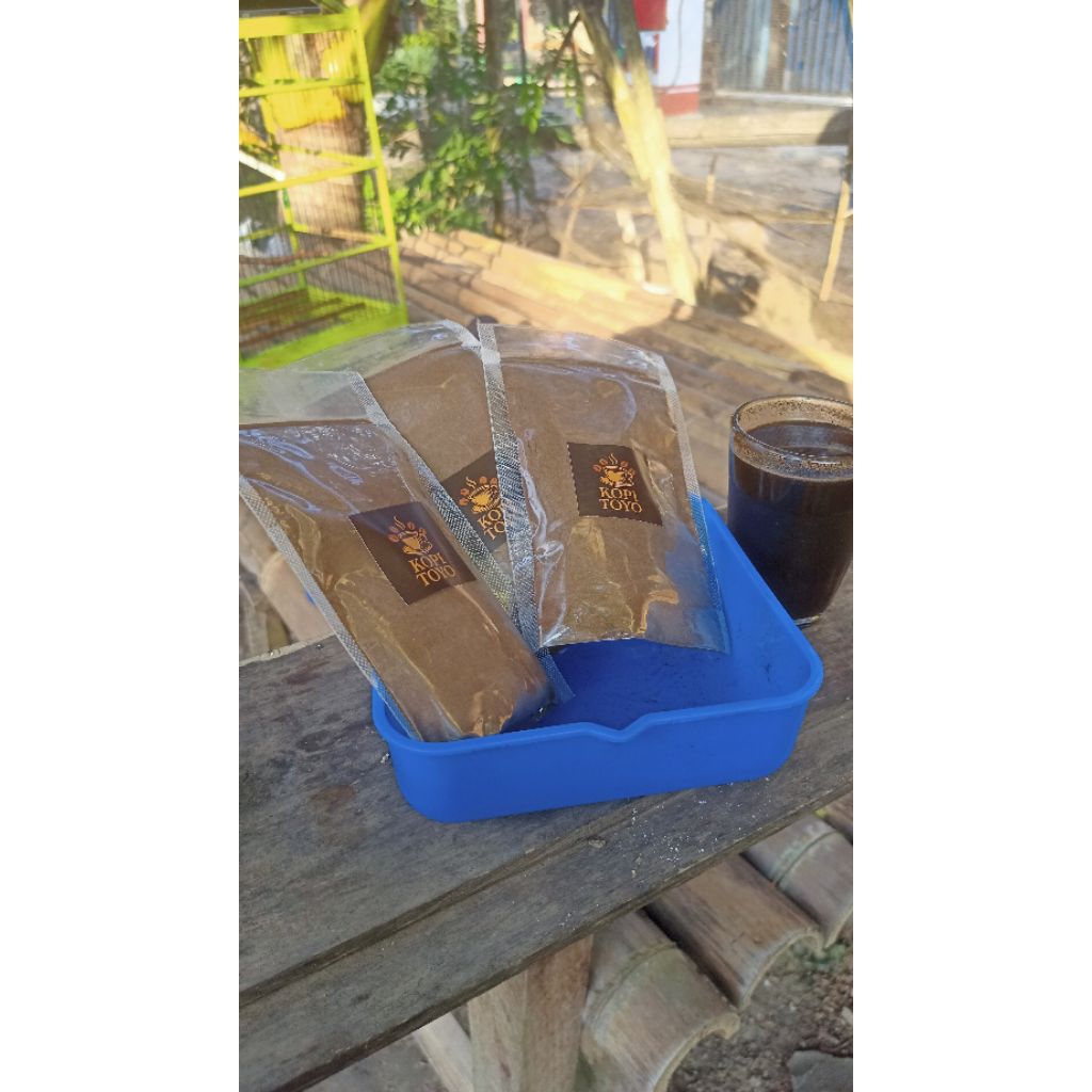 

kopi hitam bubuk khas Lampung kopi toyo