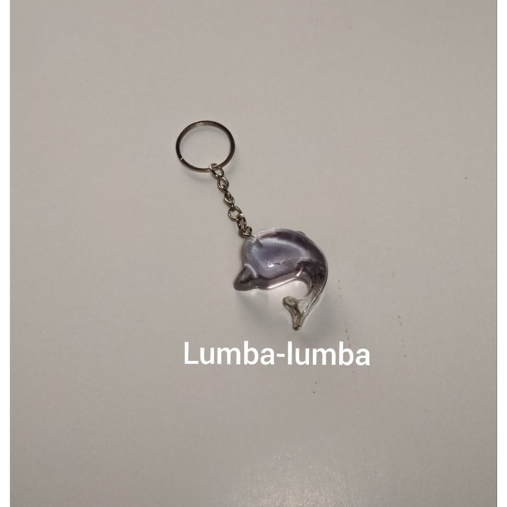 Gantungan kunci lumba-lumba