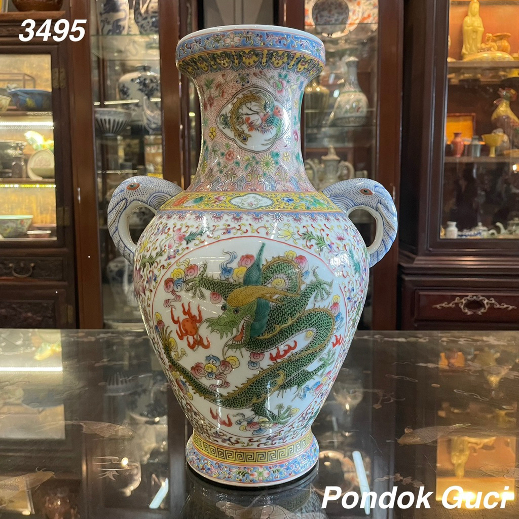 A Enamel Vase Qing Dinasty, guci antik, vas antik, keramik antik, barang antik, dekorasi rumah, hias