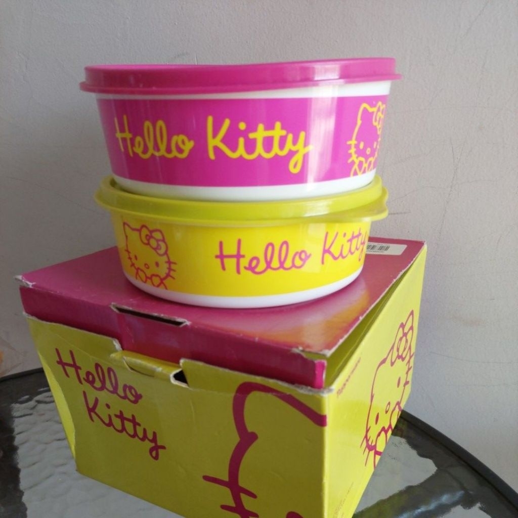 Tupperware hello kitty ori 1 set