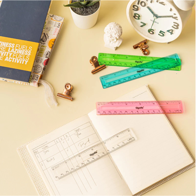 

Penggaris 15cm / Penggaris Besi 15cm / Penggaris Butterfly, Faber Castell 15cm - ATK