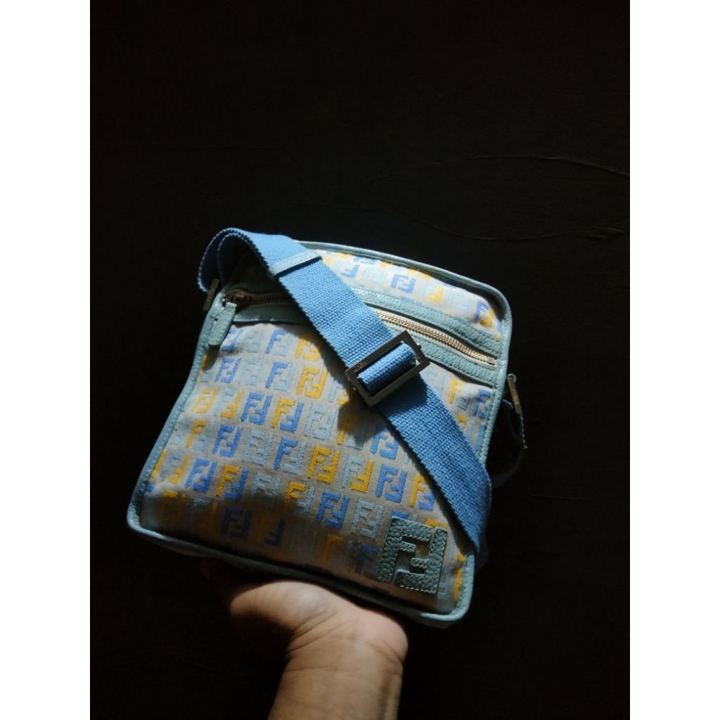 Preloved Slingbag Fendi Monogram