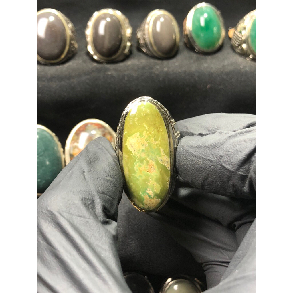 Batu Pirus Persia Hijau