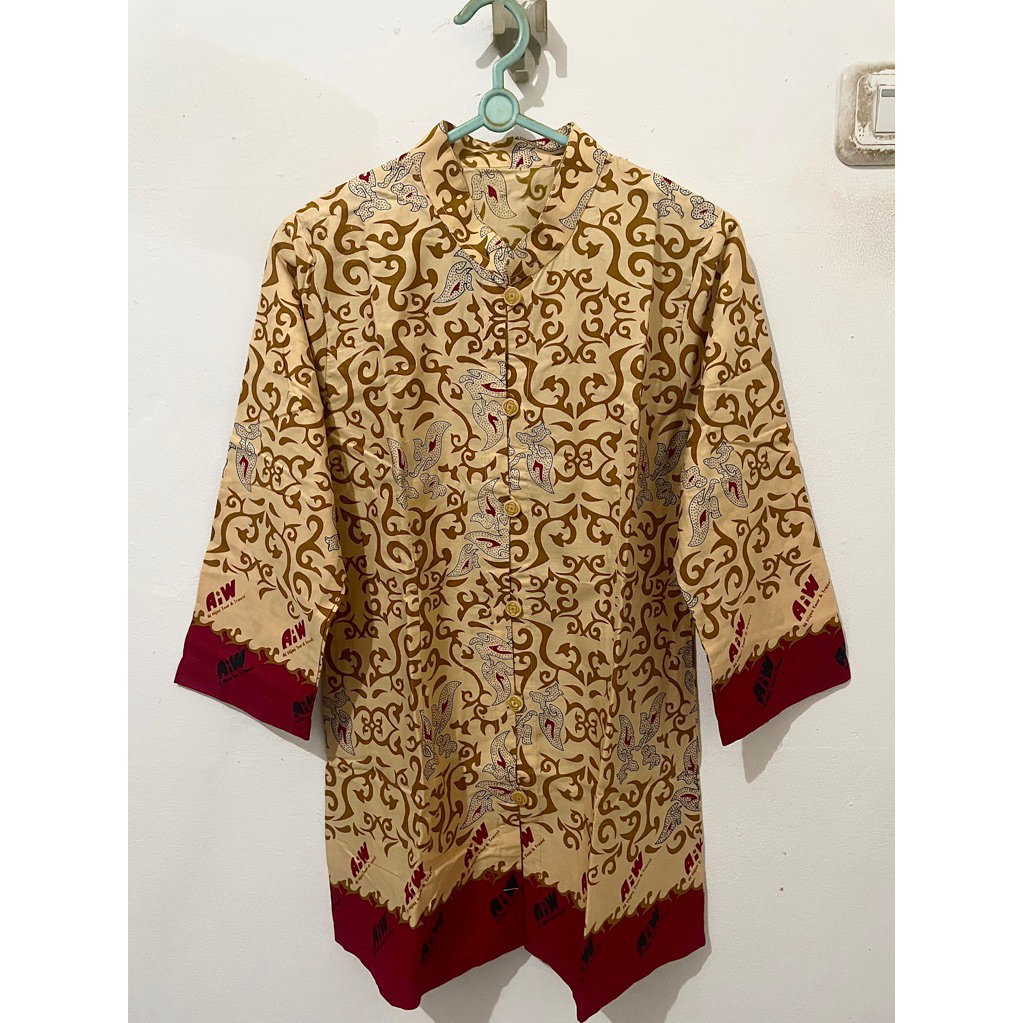 PRELOVED BATIK WANITA COKLAT LIST MERAH MAROON