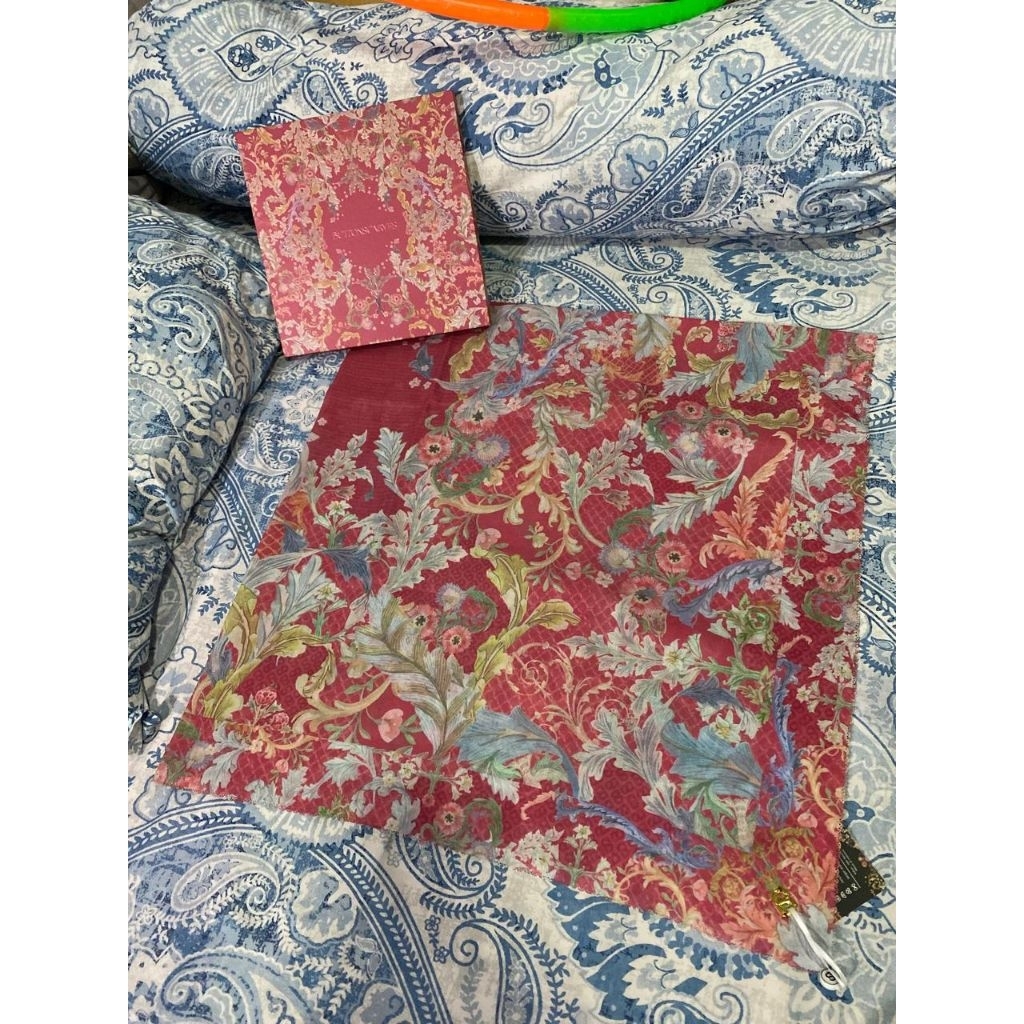 Pink Yarrow Buttonscarves Royale Grandeur Series baru dan siap kirim