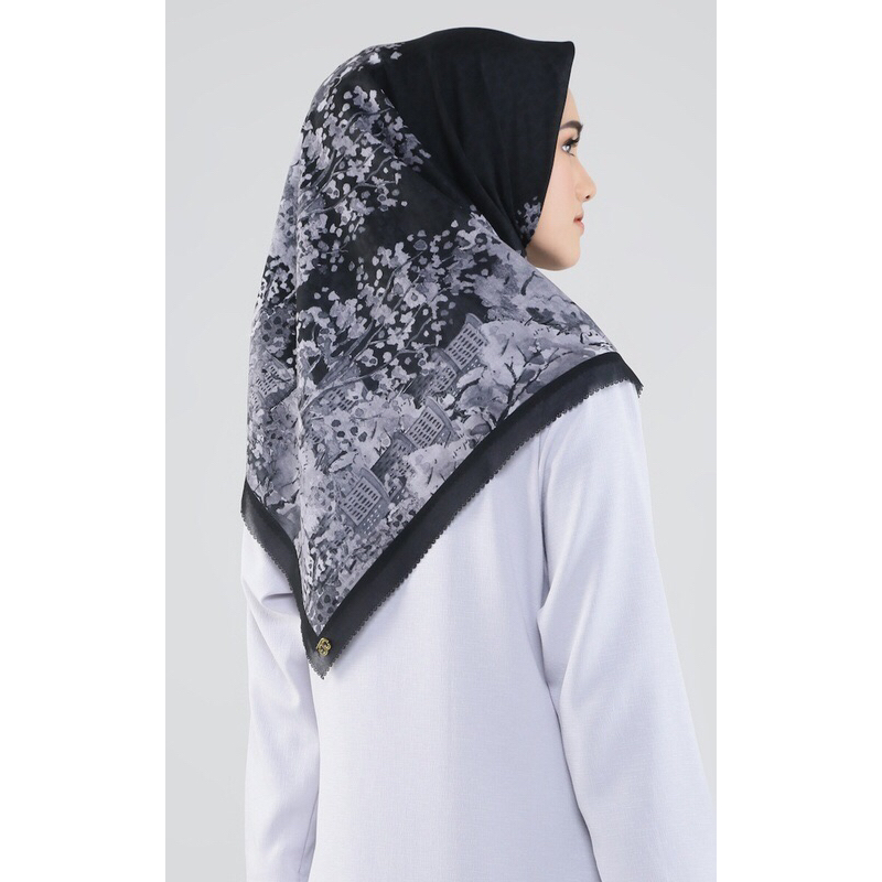 [Diskon Shopee Video][PRELOVED] Buttonscarves NEW YORK REBORN Fifth Avenue Buttonscraves Dubai1 Lawa