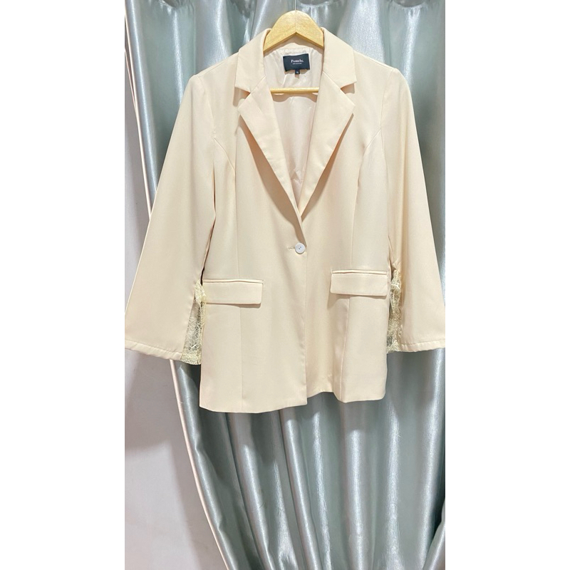 pomelo cream blazer