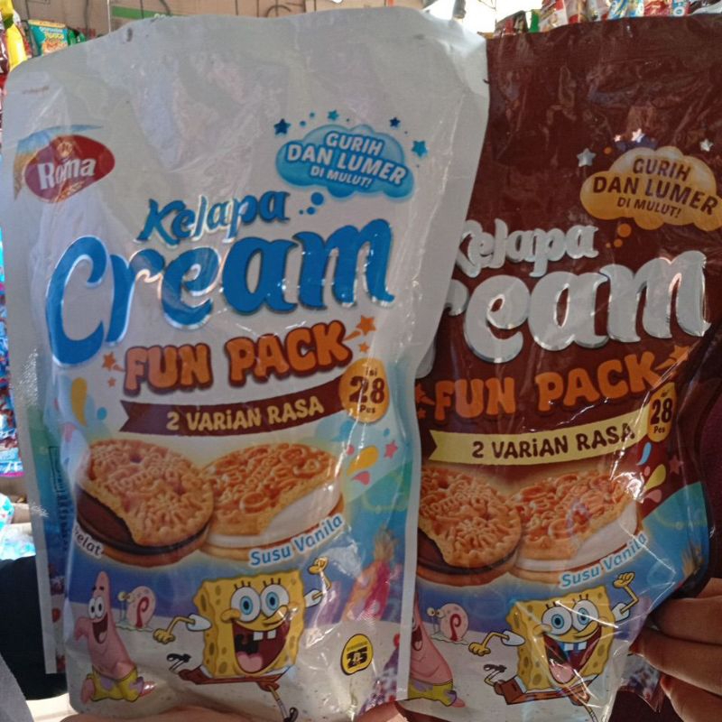

roma cream pouch