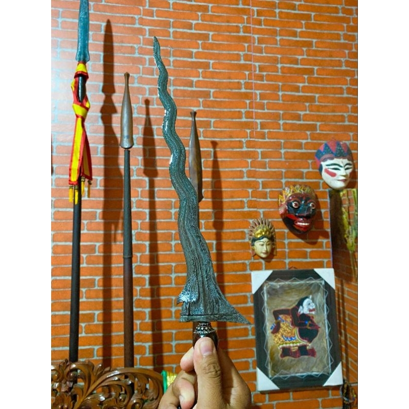 pusaka keris carita keprabon