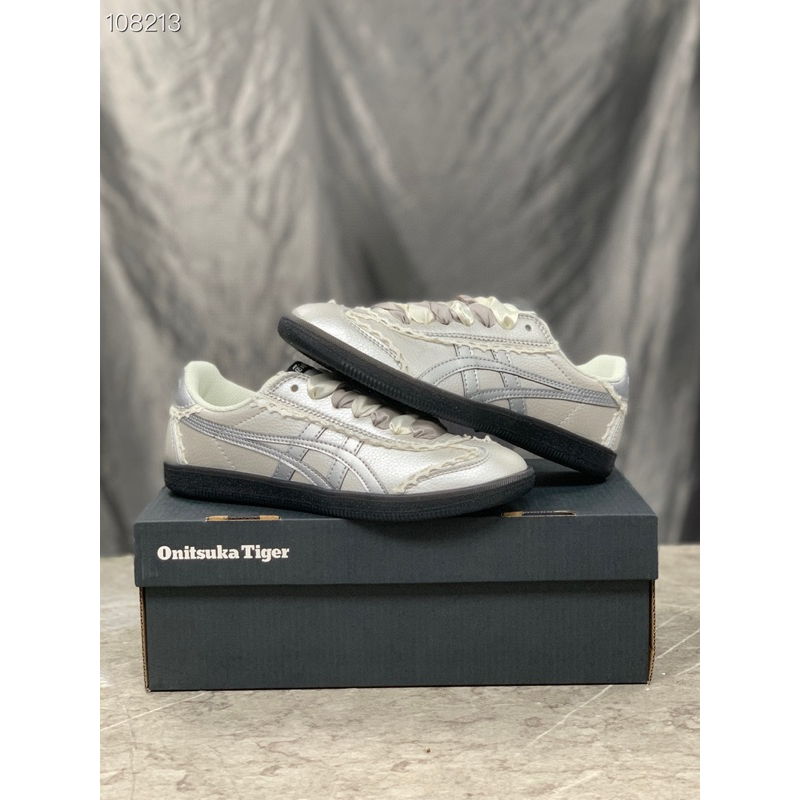 Sepatu Onitsuka TOKUTEN Ballet French / Silver