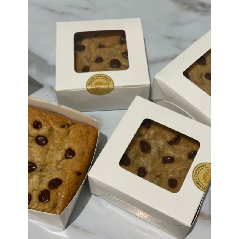 

THEMOSTCAKES - Blonde Callebaut Single Box uk. 10x10