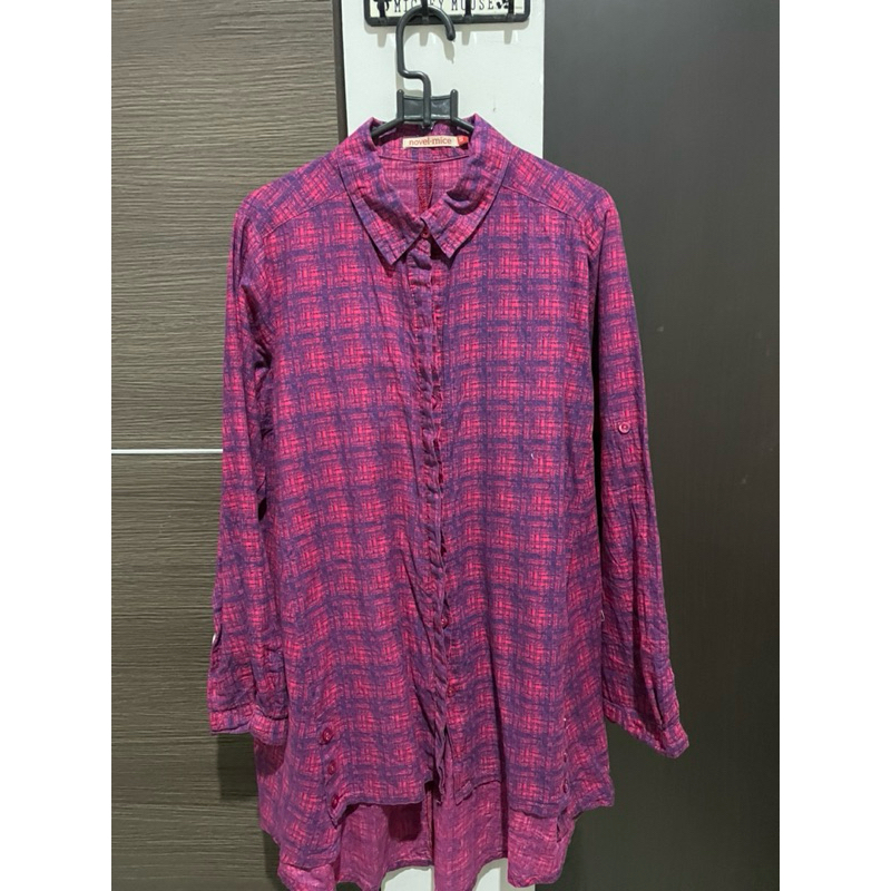 Preloved Kemeja Wanita Warna Pink Branded Kotak Kotak