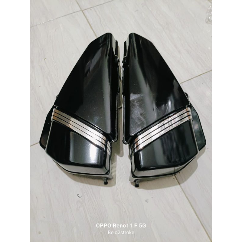 BOX AKI RXKING BOX SAMPING RXK RX KING HITAM STIKER LIST CHROME