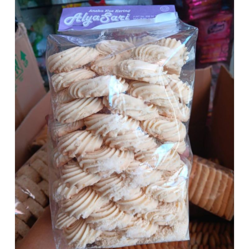 

Kue Sagu Enak Netto 500Gram