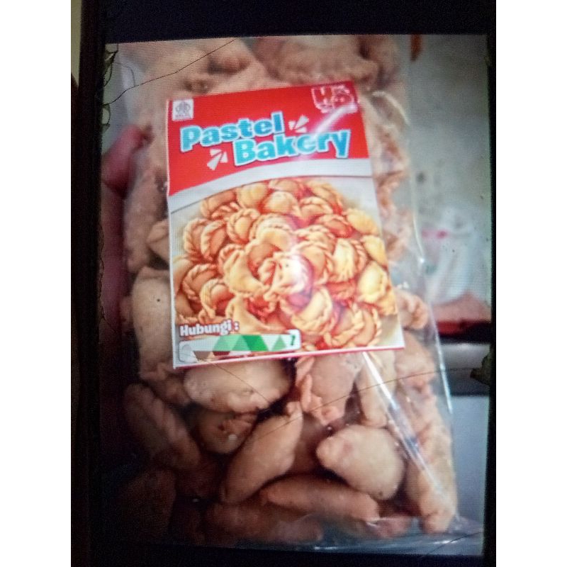 

Camilan Pastel Abon Homemade Murah Renyah Kemasan 1/4kg