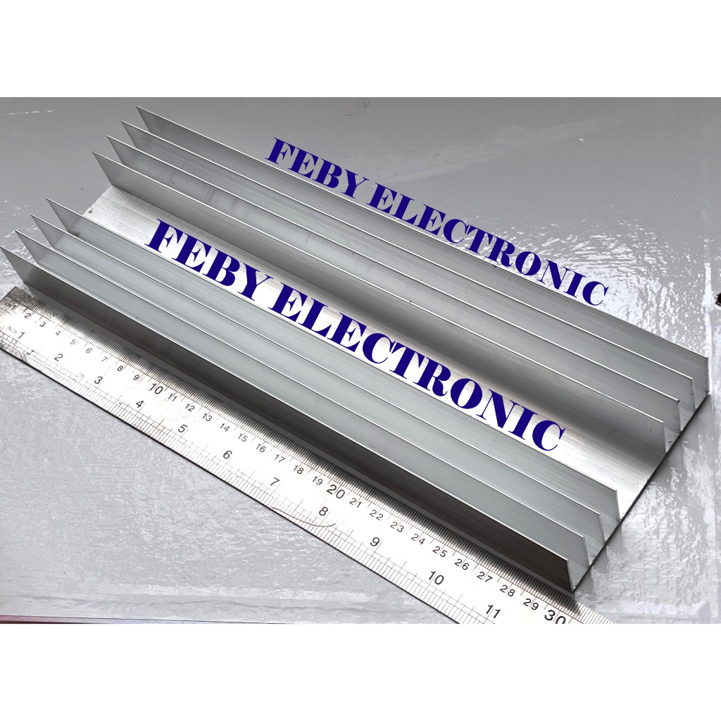 PENDINGIN 4 SIRIP 30 CM POLOS TANPA LOBANG HEATSINK TRANSISTOR JENGKOL SANKEN