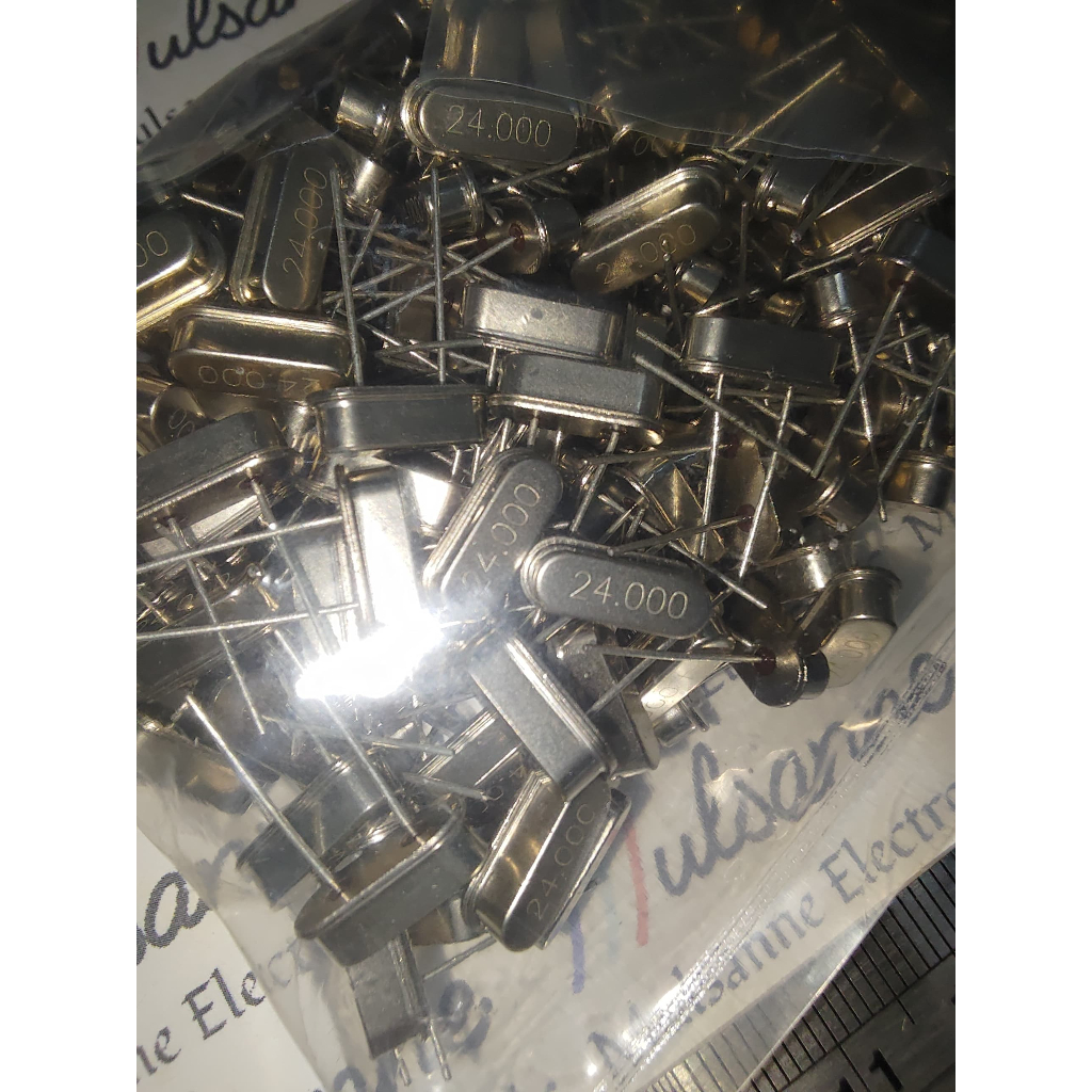 100Pcs - Crystal / Xtal 24 Mhz / 24000 / 24.000