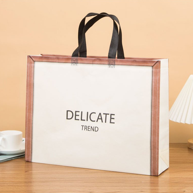 

Varian M-56 / Tas Jinjing / Tas Belanja / Tas Spunbond / Tas Souvenir / Tas Jinjing Wanita / Tas Lipat / Tas Kado / Kantong Belanja