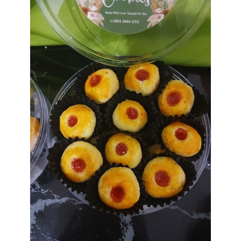 

kue strawberry | kue lebaran