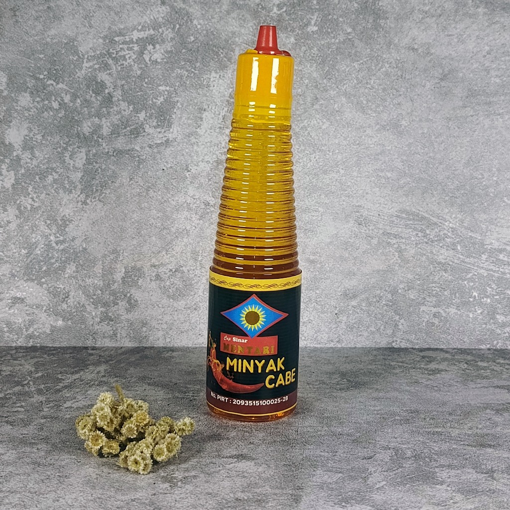 

Chili Oil Minyak Cabe Cap Sinar Mentari 150ml