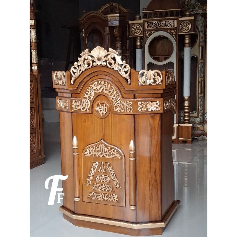 mimbar podium masjid ukiran