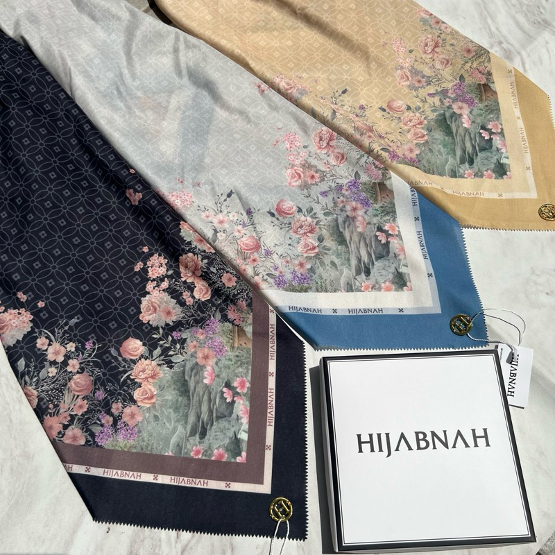 Segi Empat Motif Sublim Trispan Premium Hijabnah Katalog 02