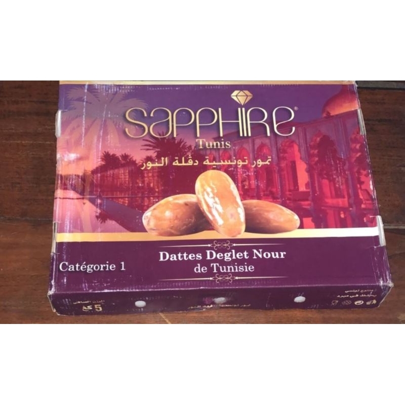 

Kurma Tunis tanpa tangkai Saphire