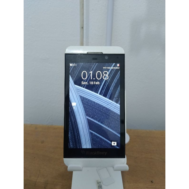 BLACKBERRY Z10, SYSTEM BLACKBERRY 10