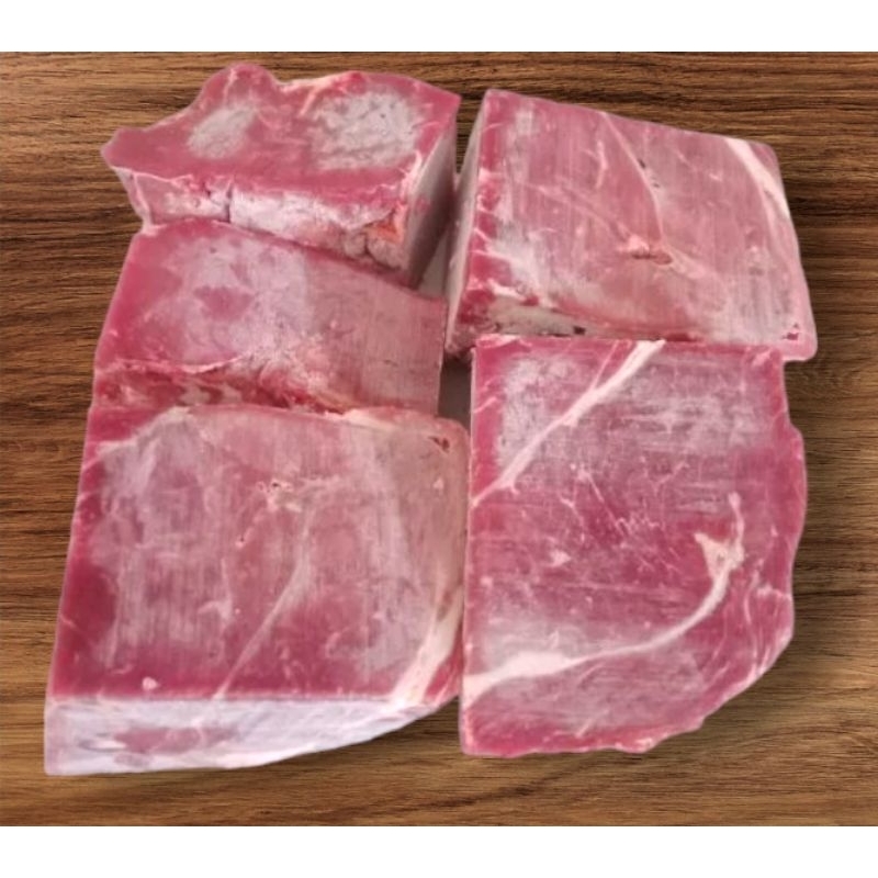 

Daging Semur Utuh 1Kg