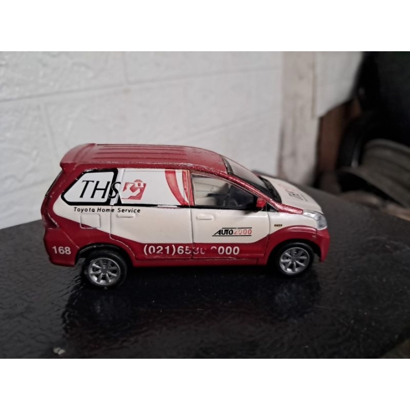 Miniatur diecast Mobil car avanza toyota home service ths auto 2000 kondisi bekas sekenCocok dijadik
