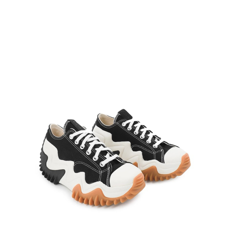 Converse Run Star Motion