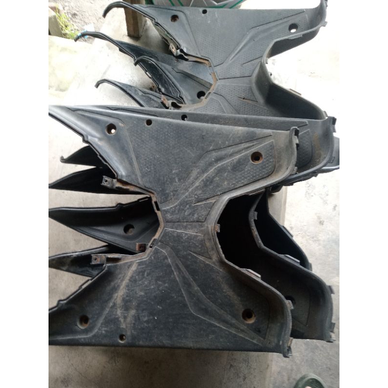 cover dek lantai kaki untuk motor Honda Vario 125 old injeksi original tinggal pasang aja barang asl