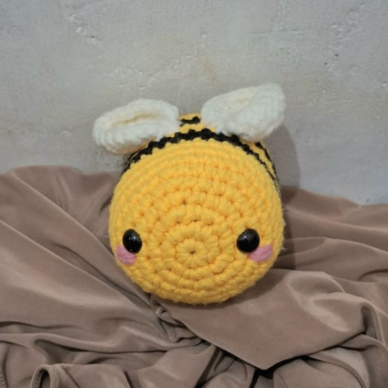 Boneka Lebah Amigurumi