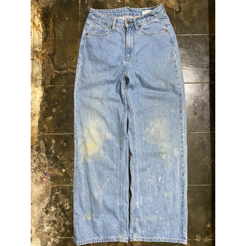 celana jeans WHO.A.U