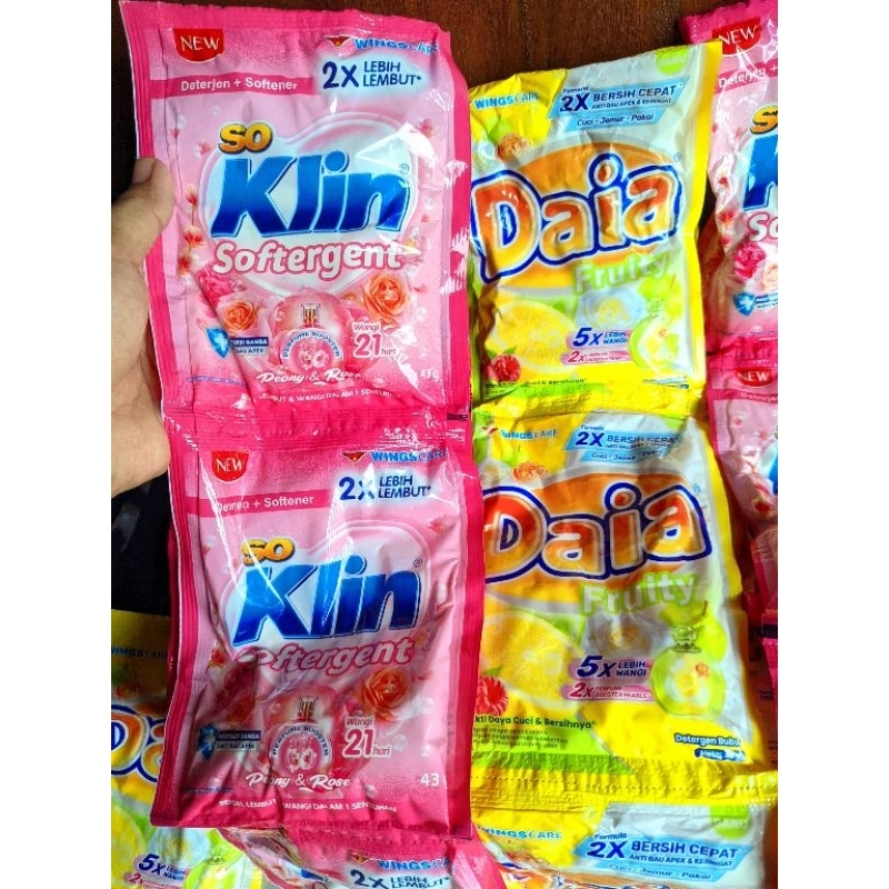 so klin renceng daia renceng detergen sachet 1 renceng isi 6 sachet