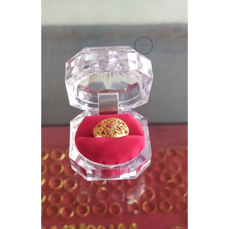 Cincin love variasi daun" segi emas kadar 375