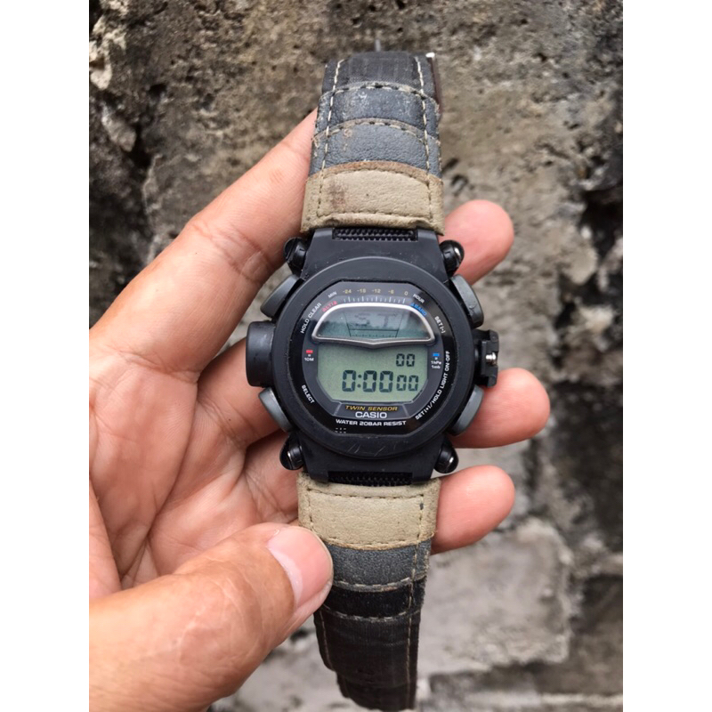 CASIO Gahock DW-9100 Riseman