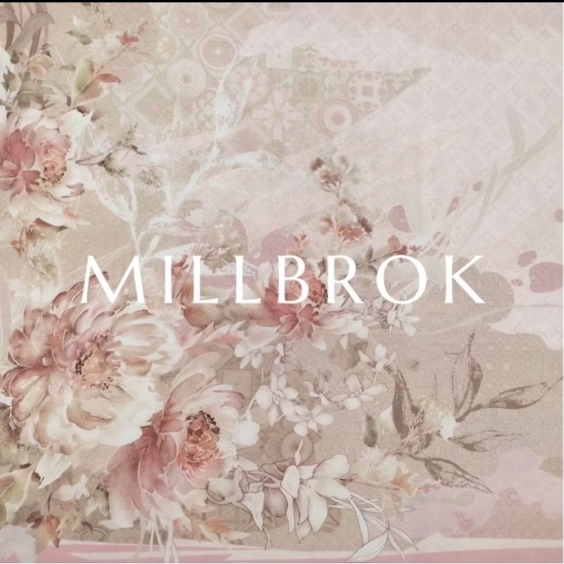 Seradia Hijab Segi Empat Adalyn Millbrok (preloved)