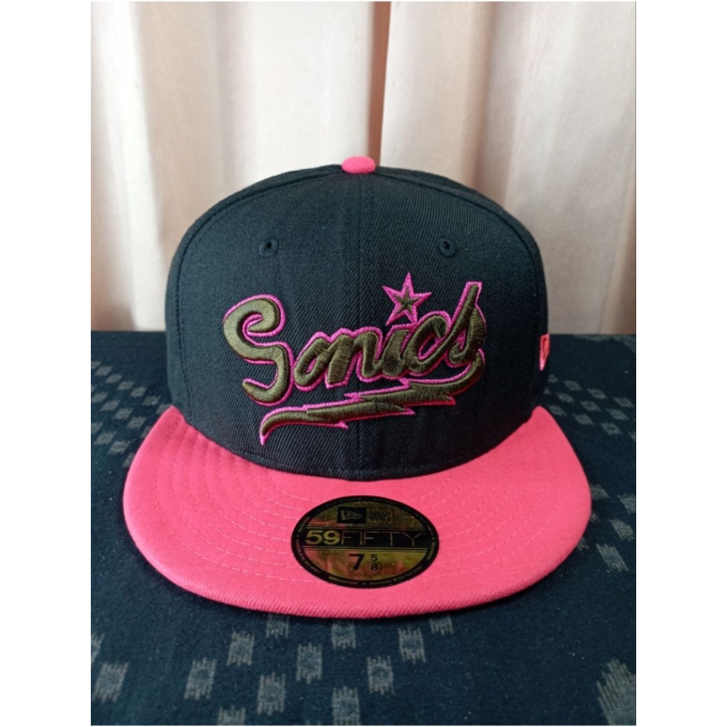 Topi Original New Era fitted size 7 5/8 (60.6 cm) logo bordir double line script 'Sonics' Seattle Su