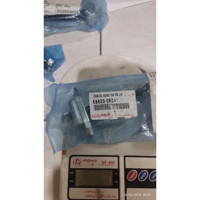 Check Door Stopper Pintu Kijang Innova Original