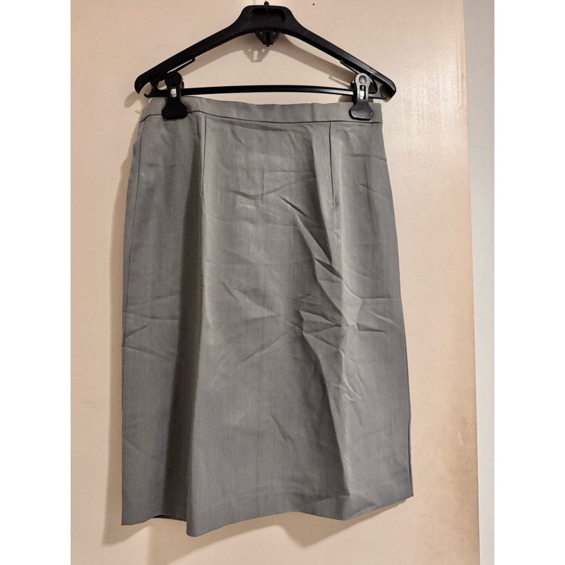 Rok kerja abu-abu muda