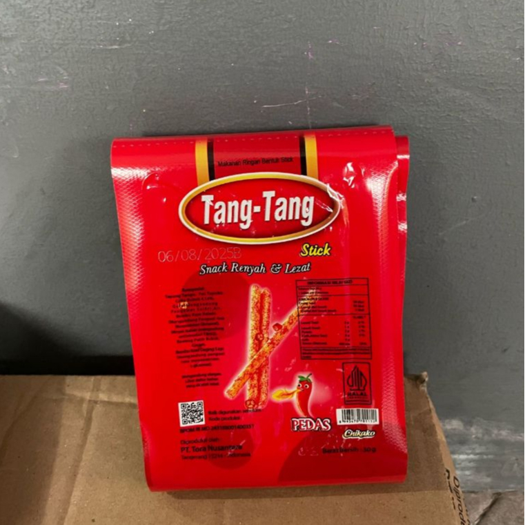 

1 PACK SNACK CEMILAN PEDAS TANG TANG (ISI 8 PCS)